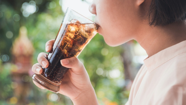 Bahaya Minuman Bersoda. Bisa Rusak Otak?!